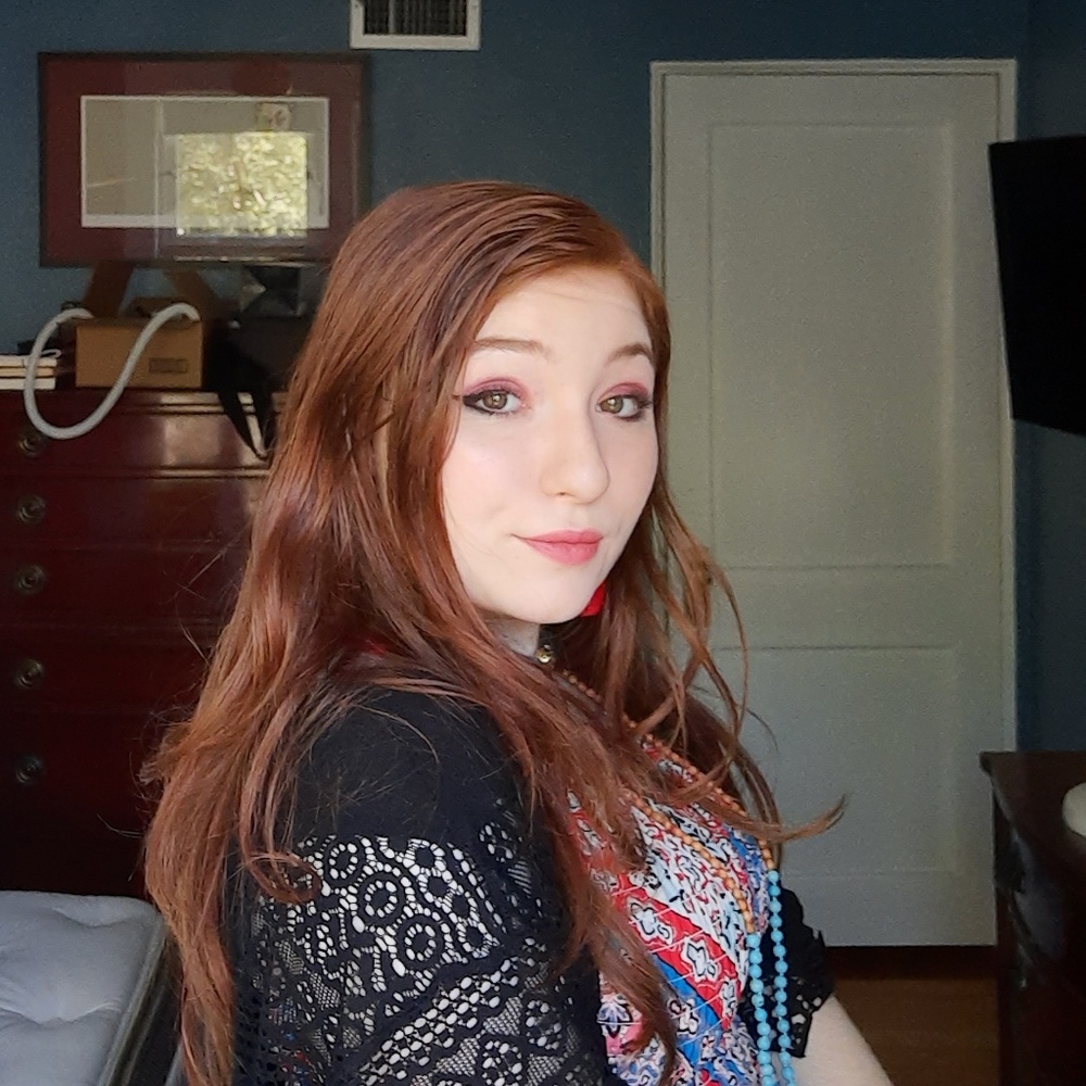 Meet your Posher, Alyssa
